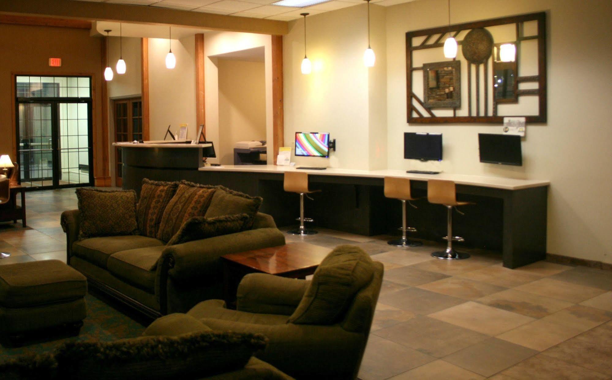 Dakotah Lodge Of ブルッキングズ エクステリア 写真