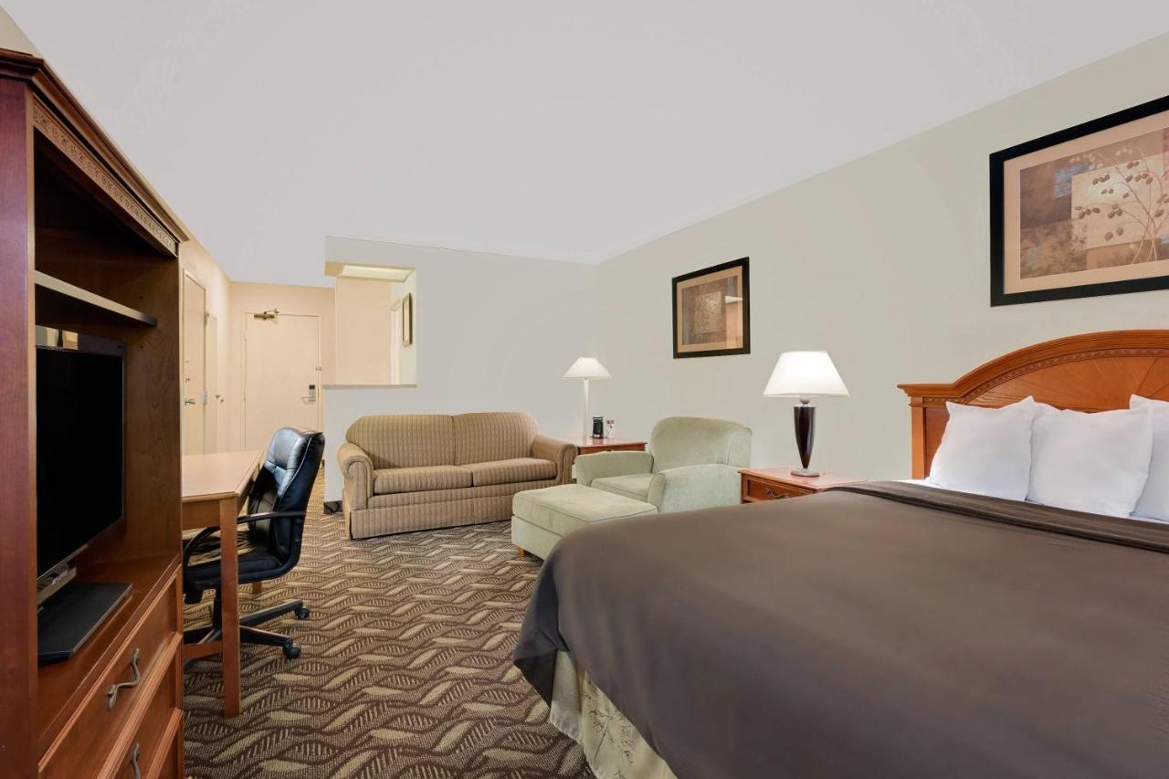 Dakotah Lodge Of ブルッキングズ エクステリア 写真